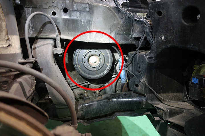 BMW MINI R53　クーパーS　警告灯点灯・エンジン異音修理　バイブレーションダンパー交換