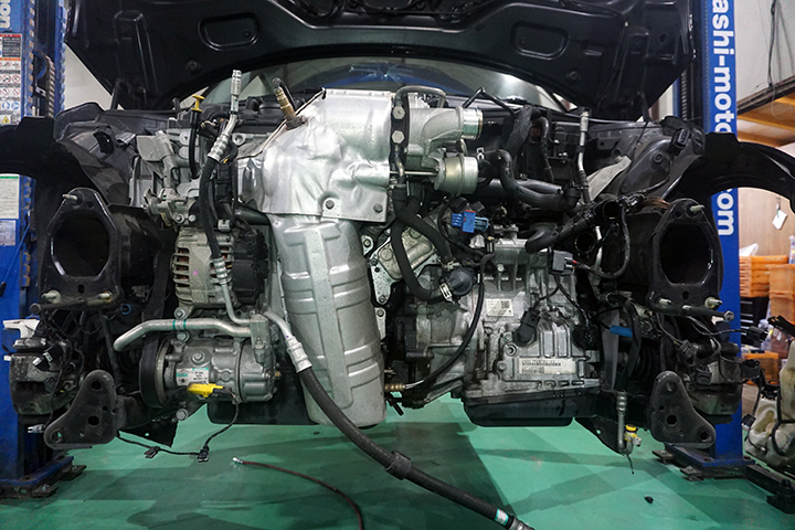 BMW　MINIクーパーS　R56　エンジンオイル漏れ修理