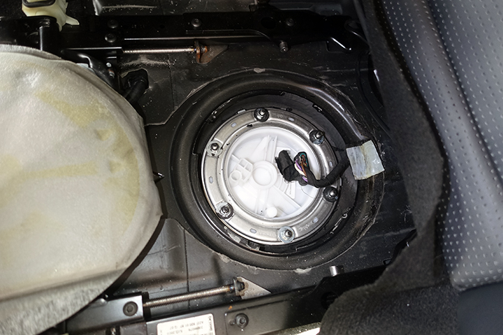 メルセデスベンツ　S63AMG　W221 ガソリン漏れ修理　フューエルキャップ交換　車検

