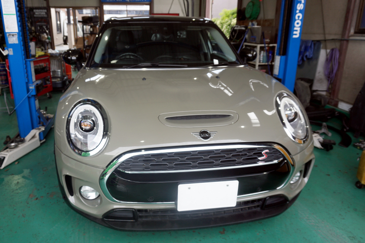 BMW MINI F54　テールランプ交換　後期仕様