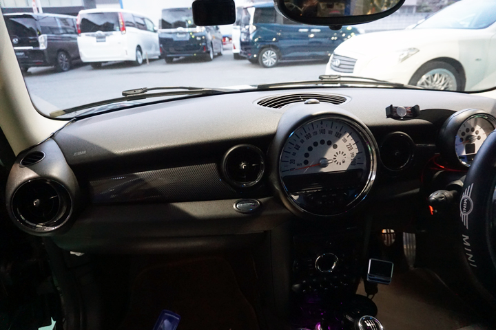 BMW MINI 第2世代 R56系ミニクーパー エアコンが突然止まった?ブロアモーター不良