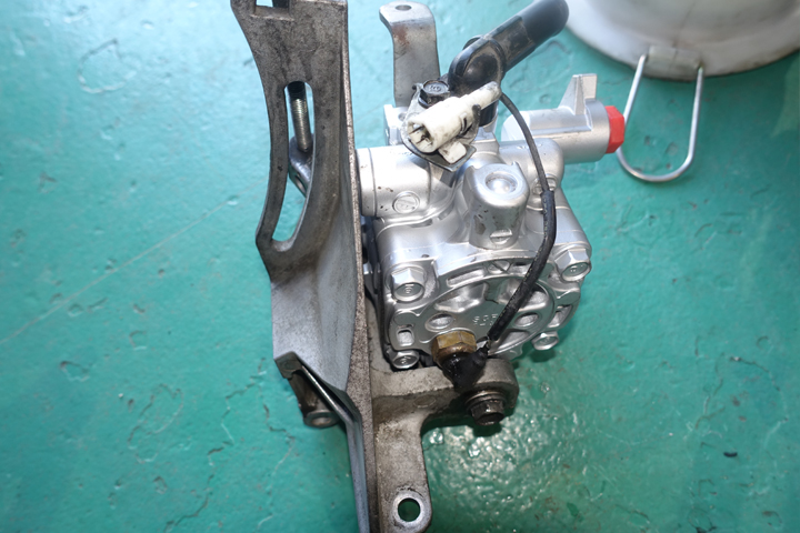 【スバル車全般】スバル インプレッサ・レガシィ　パワーステアリングポンプ異音修理