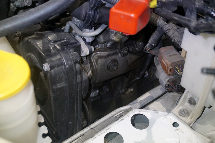 【EJ20搭載車】スバル インプレッサ・レガシィ タペットカバーパッキン滲み修理