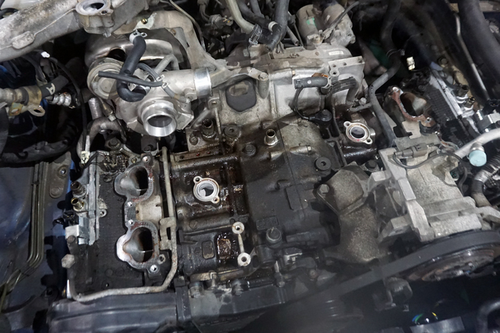 【EJ20搭載車】スバル インプレッサ・レガシィエンジンブロック直付けヒーターパイプ 冷却水漏れ修理