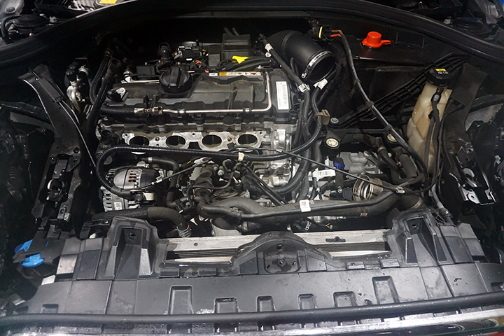 BMW MINI F54 クラブマンJCW 金属製フィルターハウジング交換